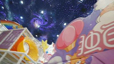 天马座星云等都清晰可见银河星系,猎户座星云,顶部天花板是浩瀚的星空