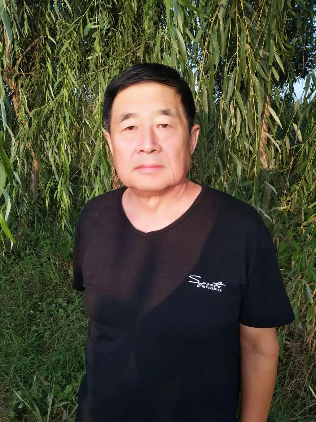 编委会成员:孙文涛,徐敬亚,王小妮,陈仲义,乔延凤,臧棣,王家新,霍俊明