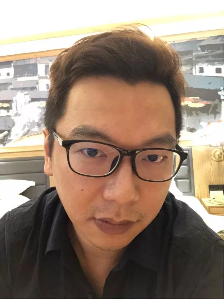 名家推介黄俊东发现意想不到的美是我永恒的追求