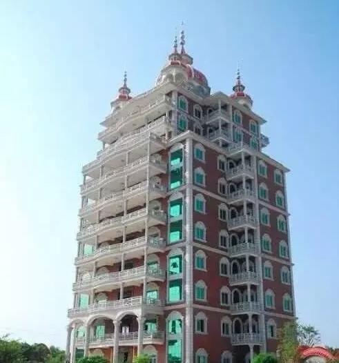 农村百万别墅都弱爆了来看看莆田农村自建12层的豪宅吧