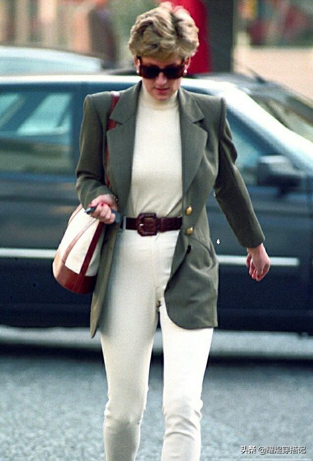 戴安娜王妃是最时髦并且经典永不过时的穿搭宝典_戴妃