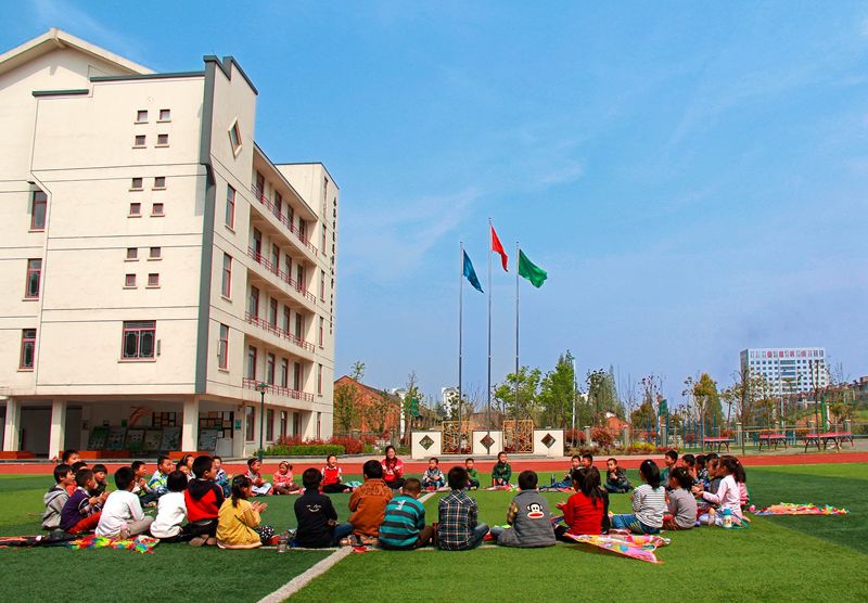 庐州百年名校的前世今生最大的已经397岁有你的母校吗