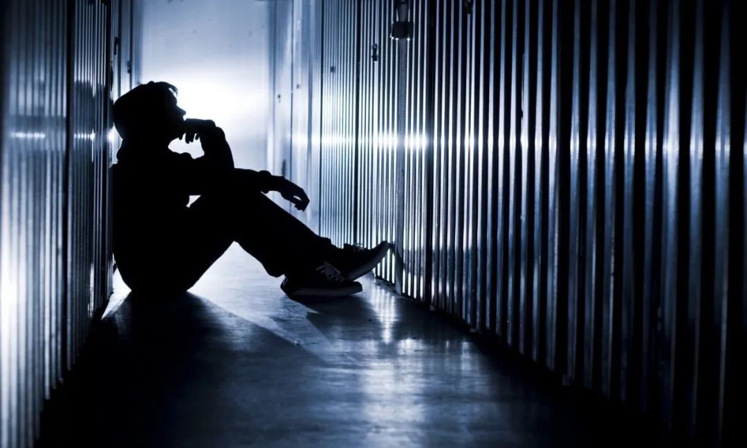 导致年轻人死亡的最大因素之一却一直被歧视