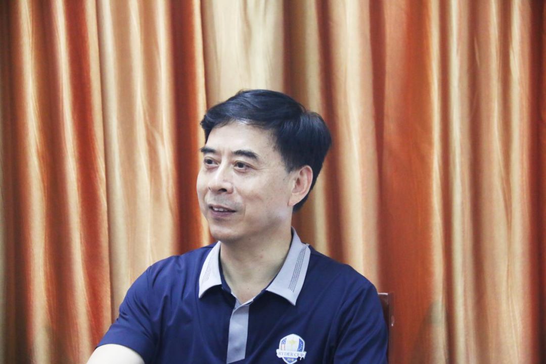 王禹平同志从省体育局的角度介绍了广东省篮球协会近几年实体化改革所