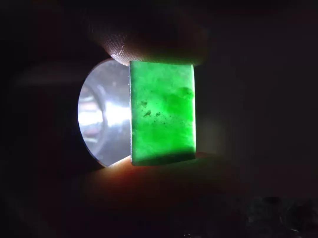 鉴别墨翠真假不得不关注的八大点你了解吗