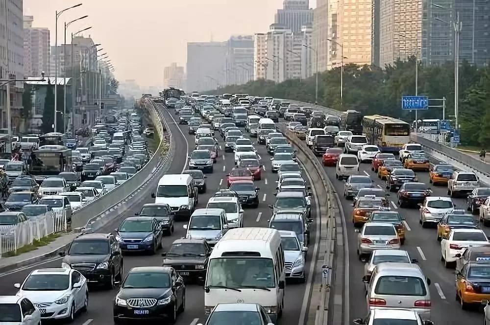 导航软件是怎么知道前方拥堵的