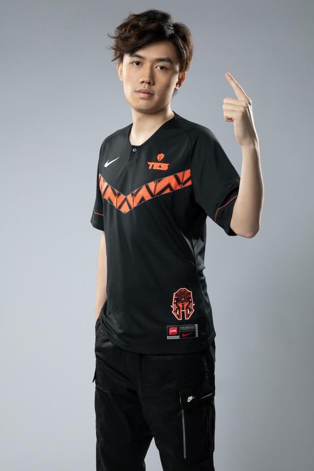 lpl又迎金主继奔驰之后nike宣布24亿赞助lpl