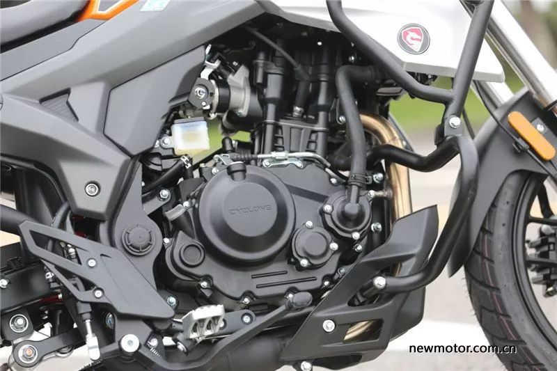 与君初相见犹如故人归首试赛科龙rx1s