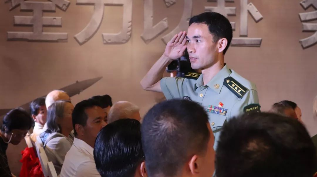 张晓林教授宣读贺电拾种下英雄树,双拥树,将军树种下红色基因种下传承