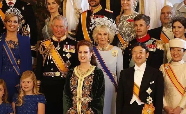 最美王妃摩洛哥国王为她废一夫多妻制童话爱情却以离婚收场