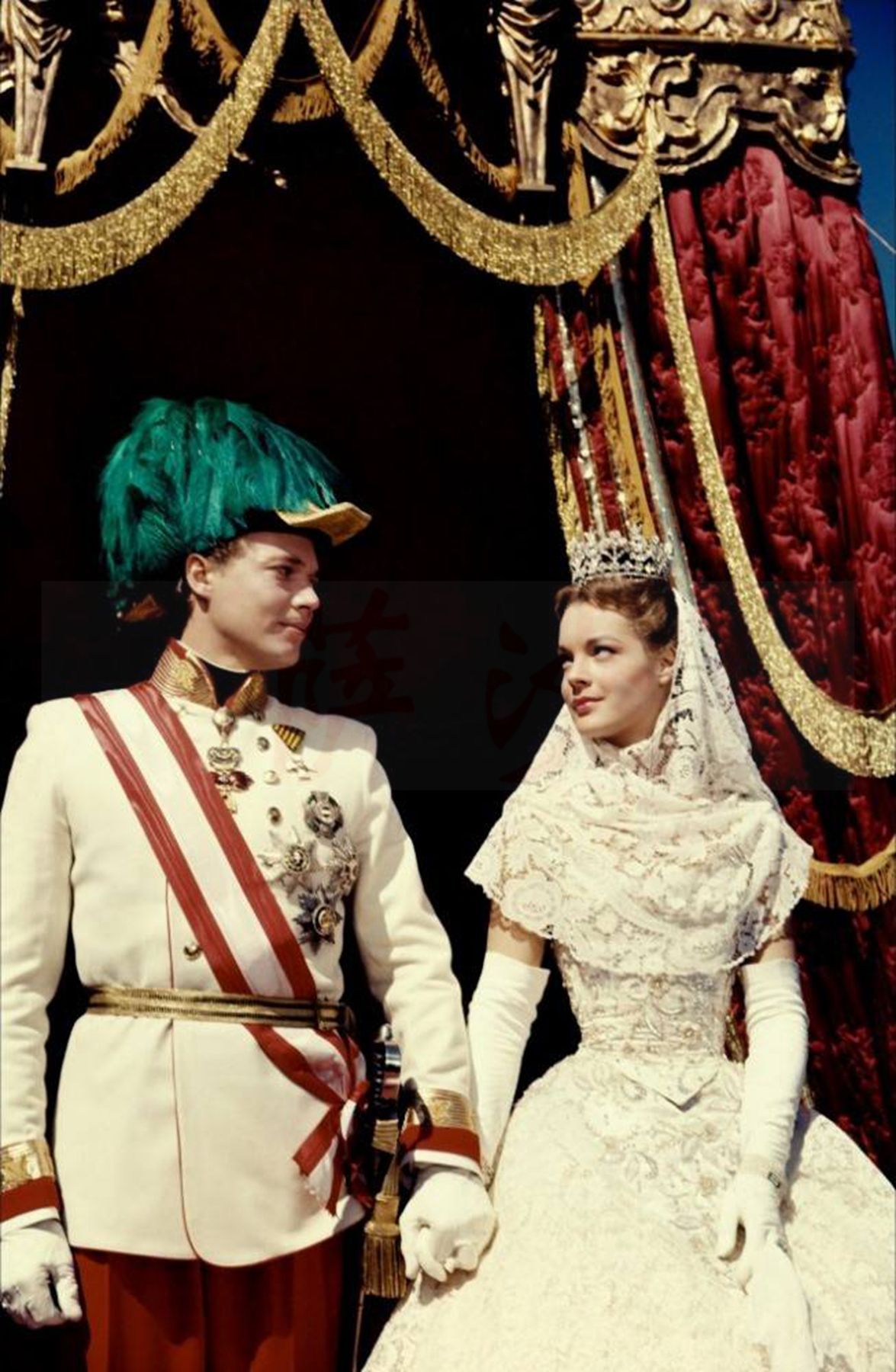 9月10日茜茜公主遇刺身亡:1898年茜茜公主之死让丈夫悲痛万分