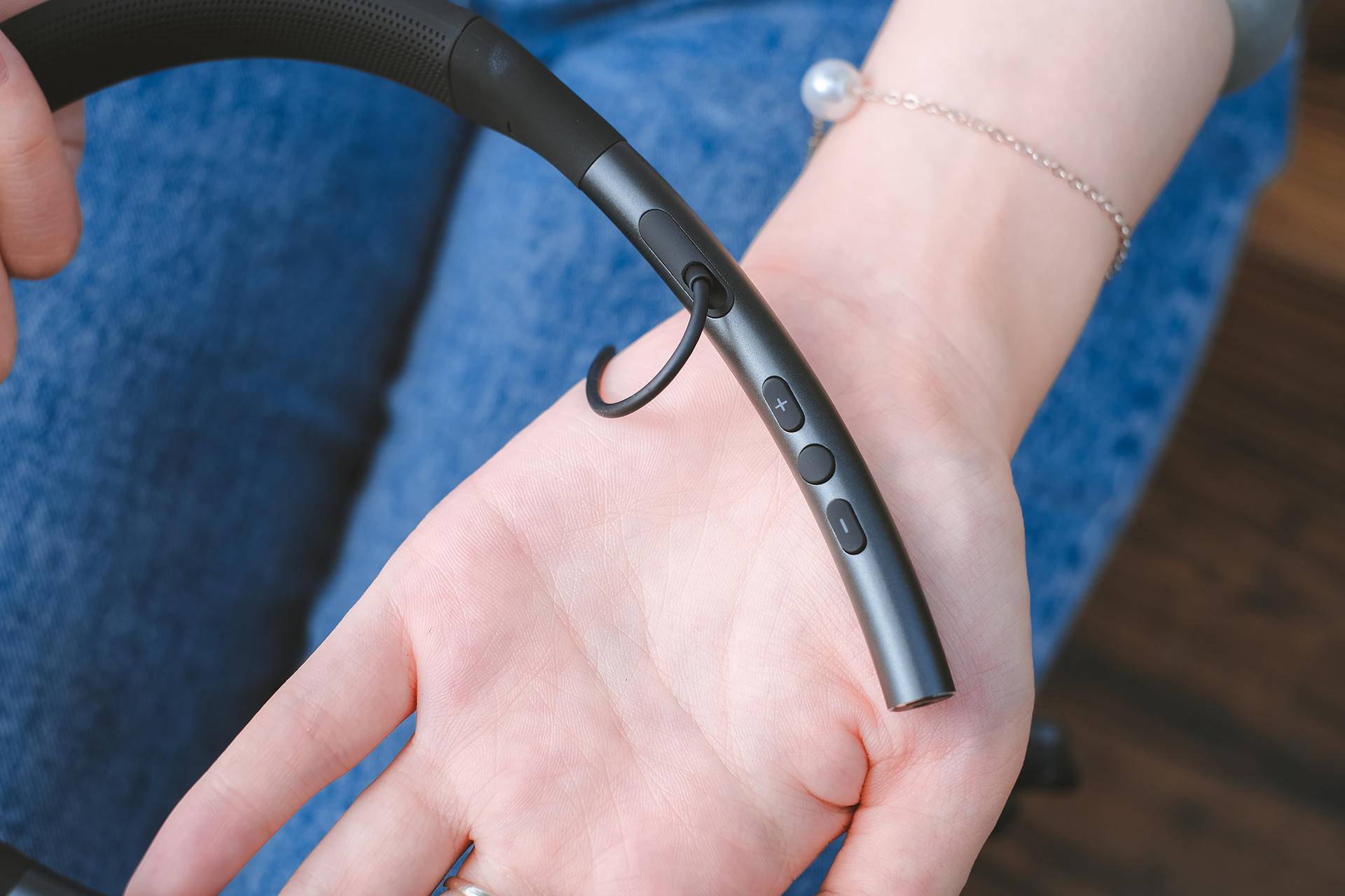 无线降噪音质一个都不能少懂你所需akgn200nc蓝牙耳机