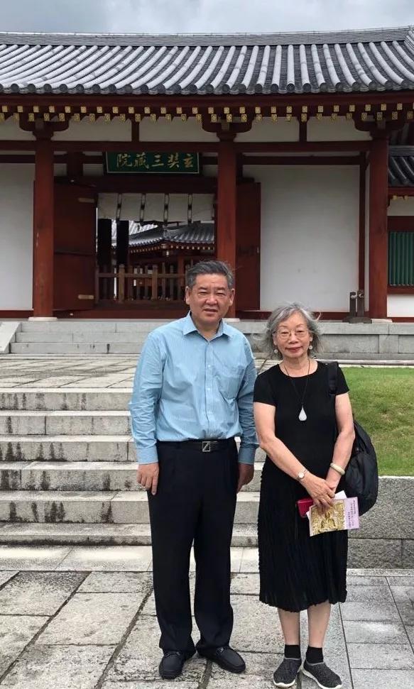 cge执行理事长李柏青(左), 世界宗教博物馆馆长陈国宁(右)李柏青