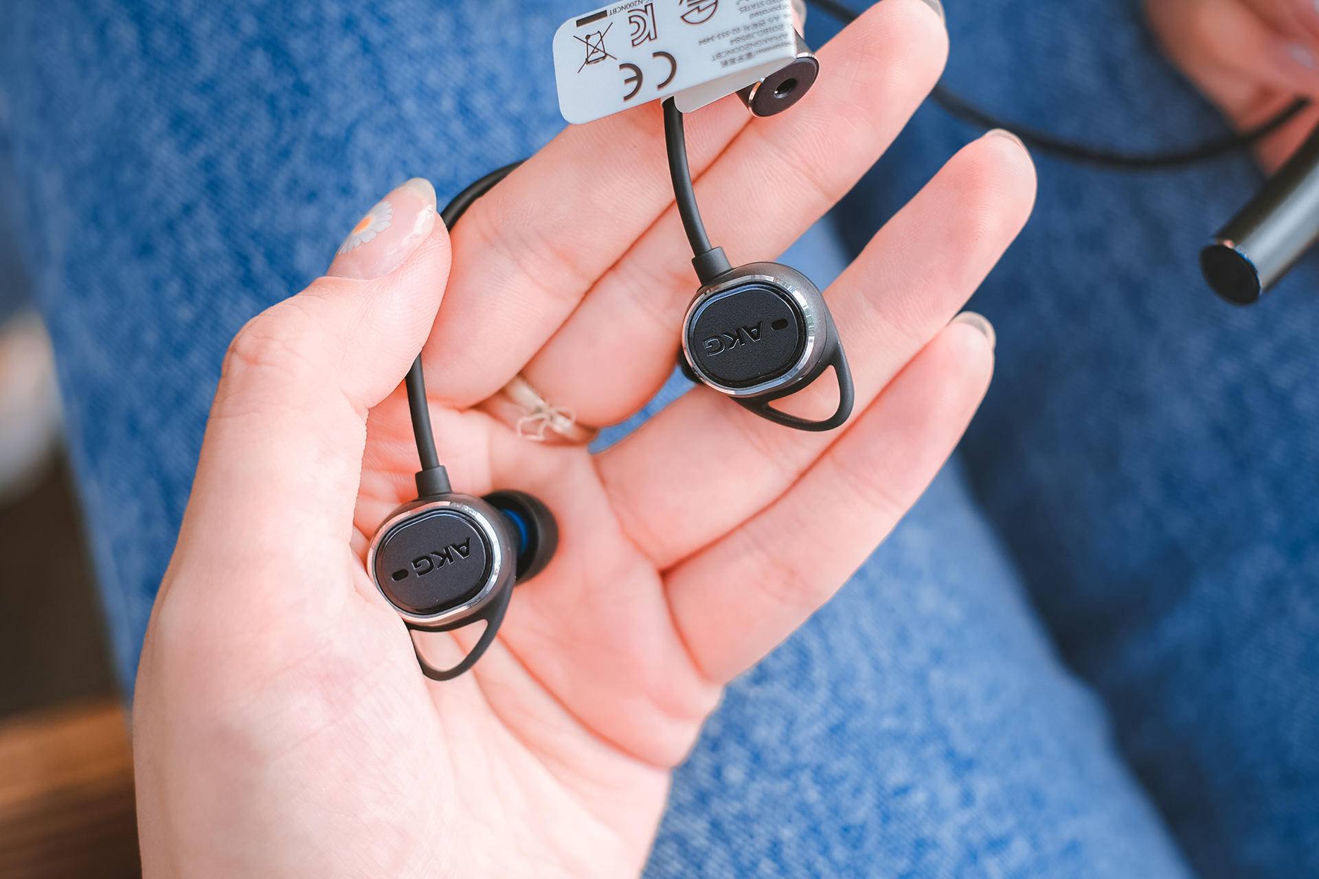 无线降噪音质一个都不能少懂你所需akgn200nc蓝牙耳机