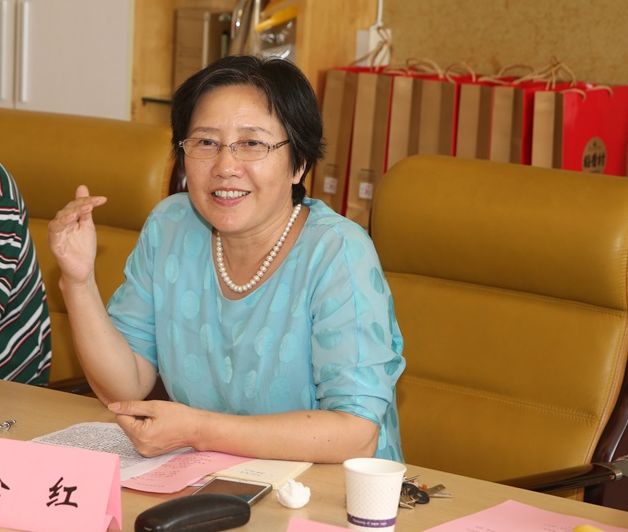 文丨朱芸芸,李建萍图丨潘洪波,杨萌萌责任编辑丨柒柒老师们,节日快乐