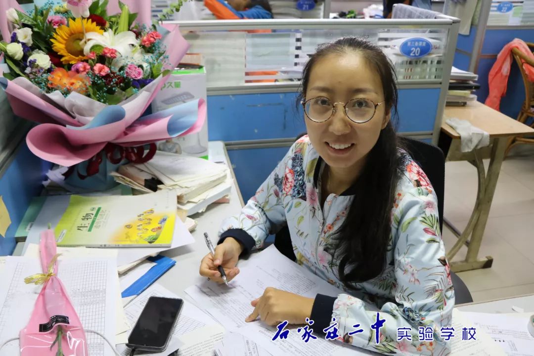 教师节特辑履行天职坚守岗位我们的笑容如此灿烂