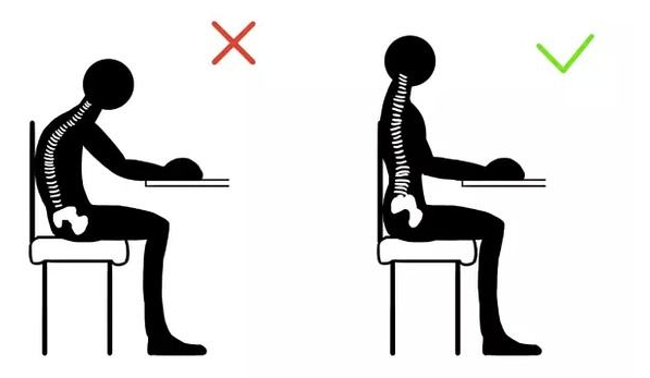 孩子坐姿老不对警惕脊柱侧弯