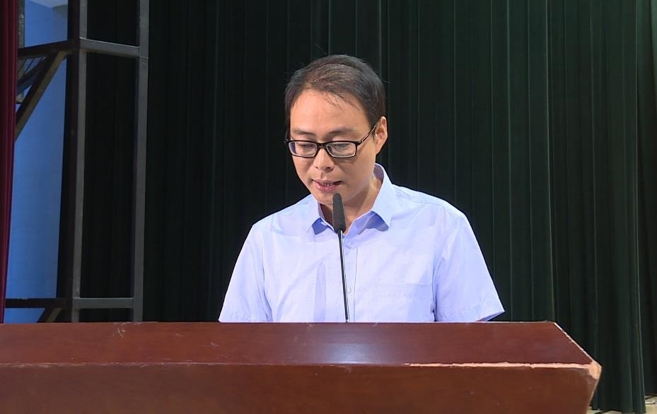 【安徽省优秀教师,无为二中教师安英】给学生一碗水,我们要有一桶水