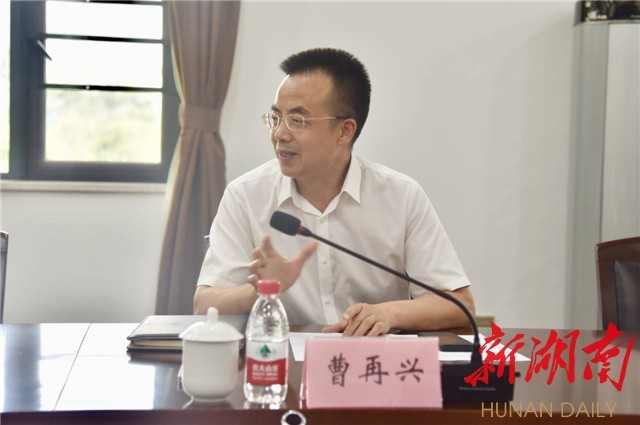 曹再兴全力以赴开足马力加快推进马栏山视频文创产业园发展建设