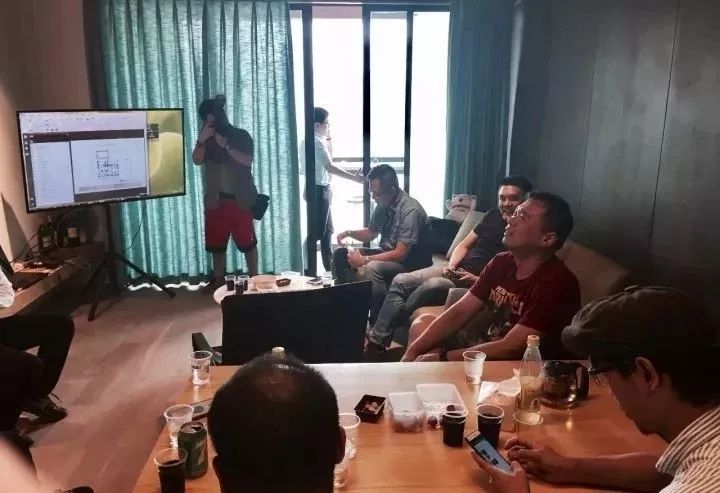 钟秉杰