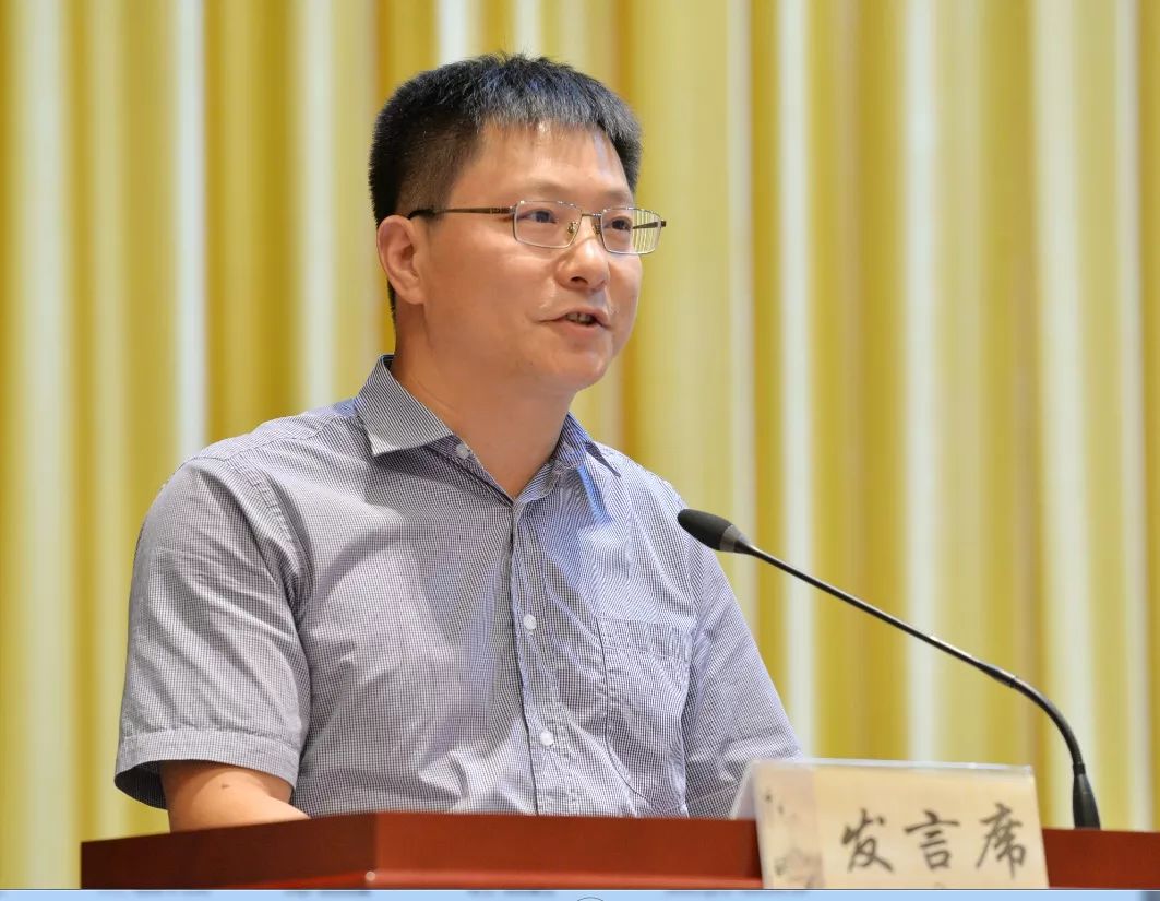 嵊州初级中学校长,嵊州中学校徽_大山谷图库