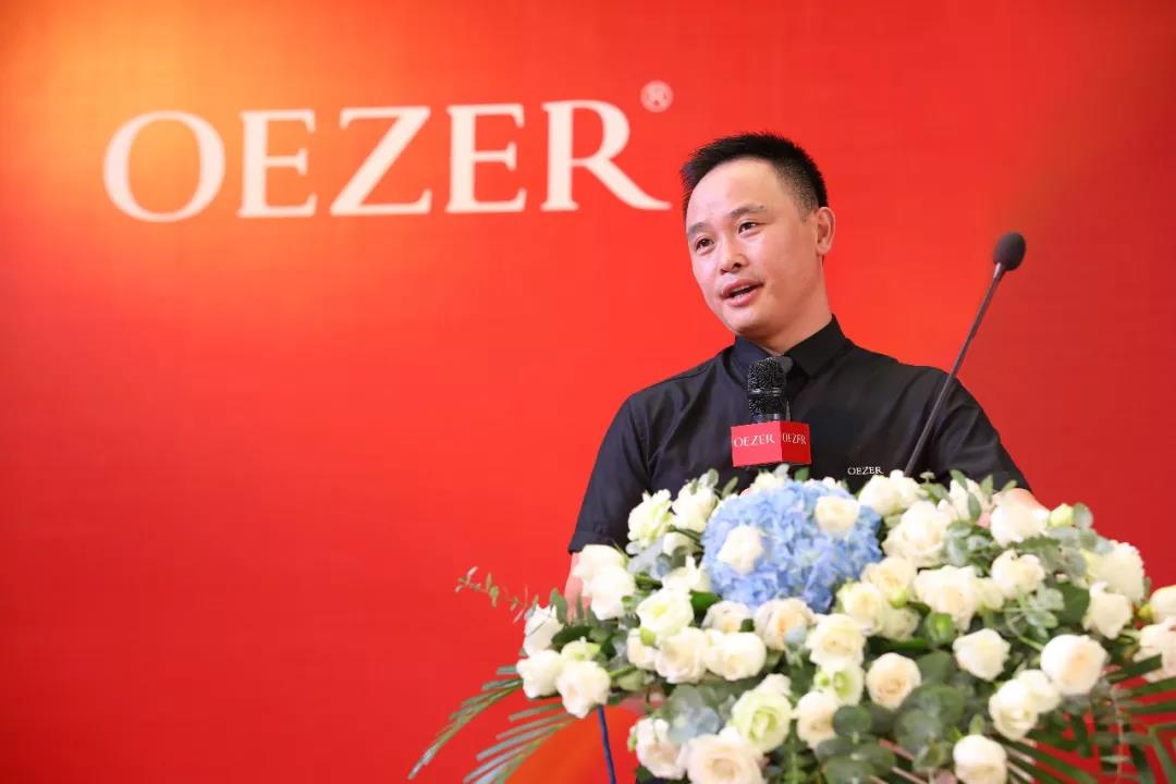 朱董致辞欧哲门窗品牌创始人兼董事长朱福庆先生首先