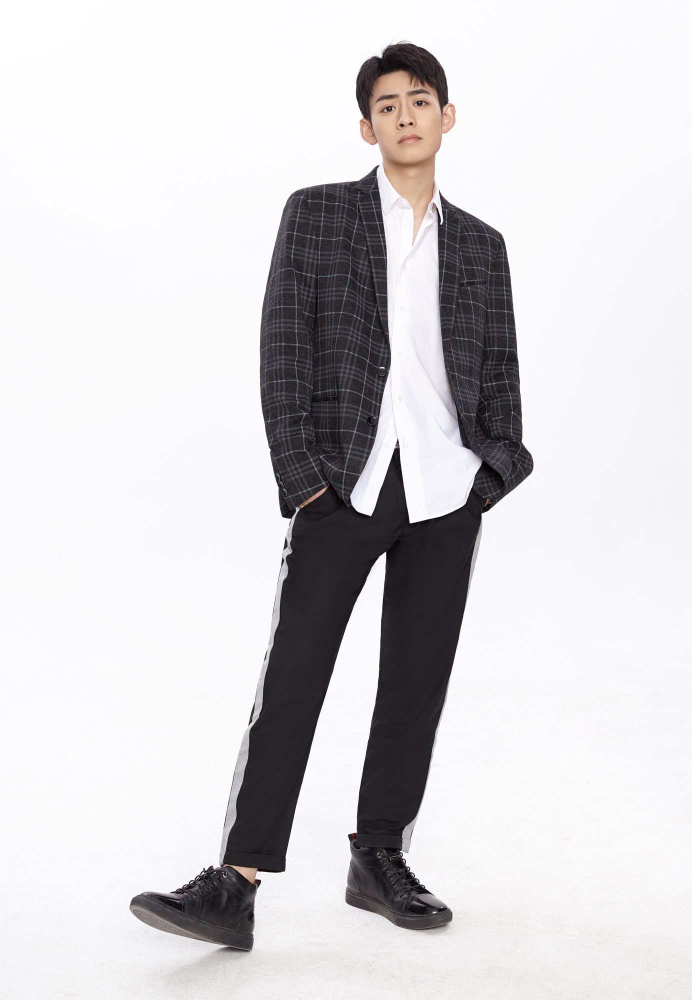 王星玮教室的那一间第二季杀青暖男学霸续写青春故事