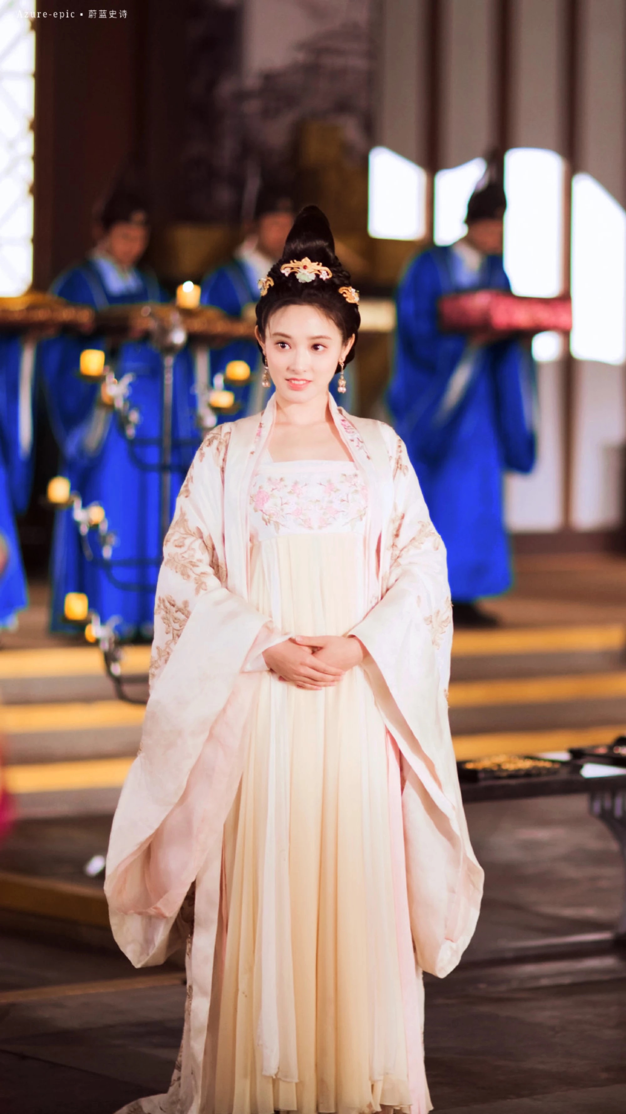 原创彭小苒古装最新造型,清丽端庄依旧是让人惊艳不已