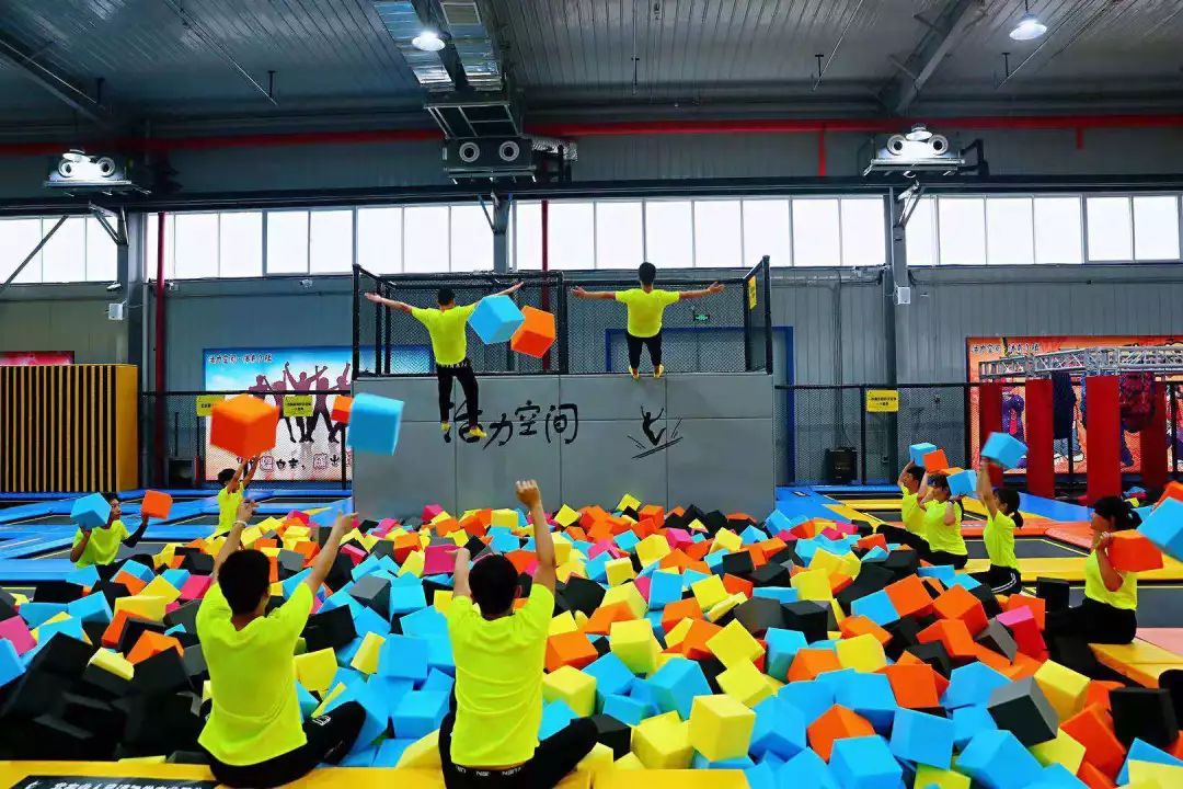 多款幻影星空原创内容轮番体验,还有不计其数的游戏内容持续更新.