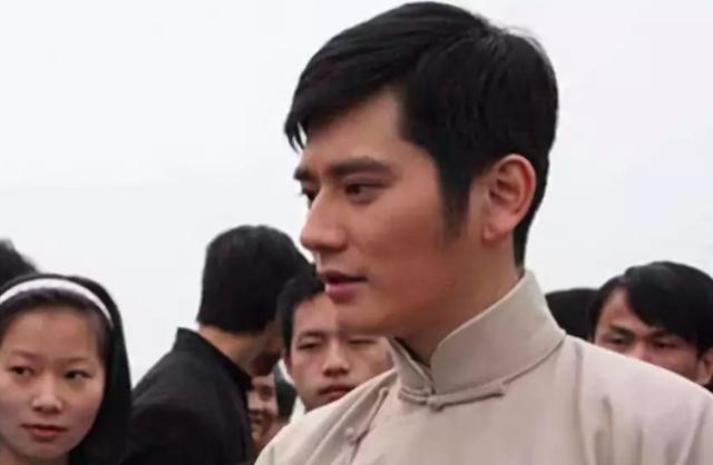 钱枫年轻时候有多帅没胖没发福之前的他真像个儒雅的美男子