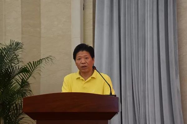 蔡毅德同志在致辞中表示,监狱系统广大民警职工需要有