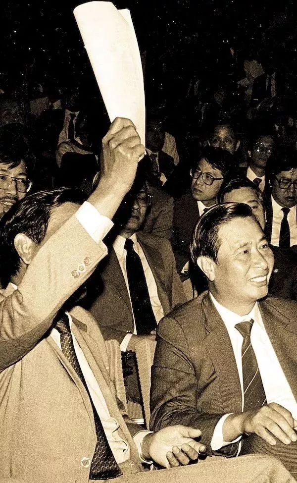 香港这两大豪门竟然联姻了!_李兆基