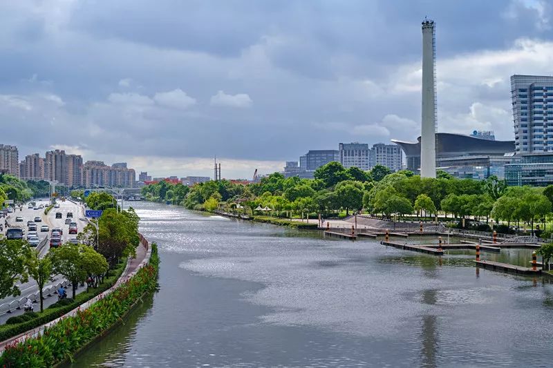 梦清园空中水渠图片