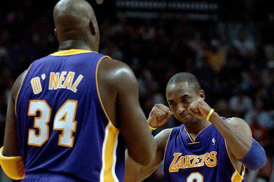 十张图讲述科比与奥尼尔的故事从无话不说到无话可说看完别哭