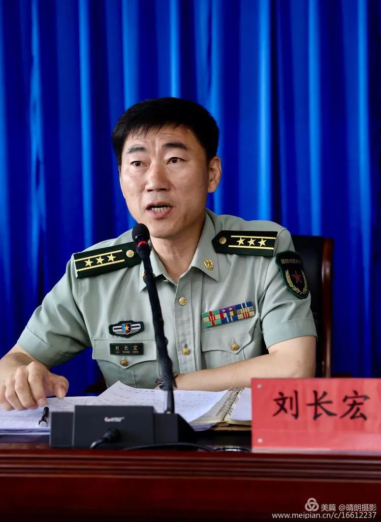 县人武部部长刘长宏主持欢送仪式新兵欢送仪式现场会大团圆现将精彩