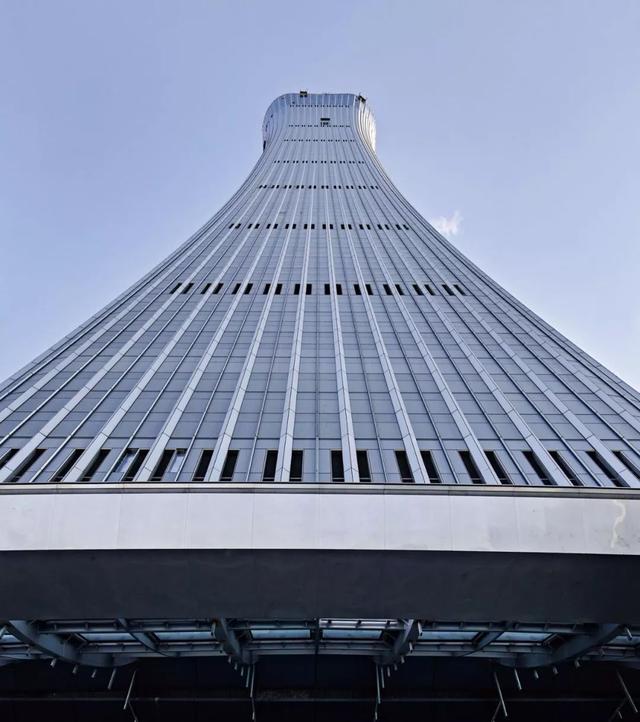 超越地球表面不断接近天空的中国超高层建筑top10