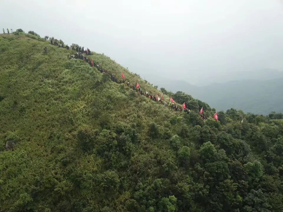 两天团建广州第一峰从化天堂顶挑战广州之巅俯瞰从化全景