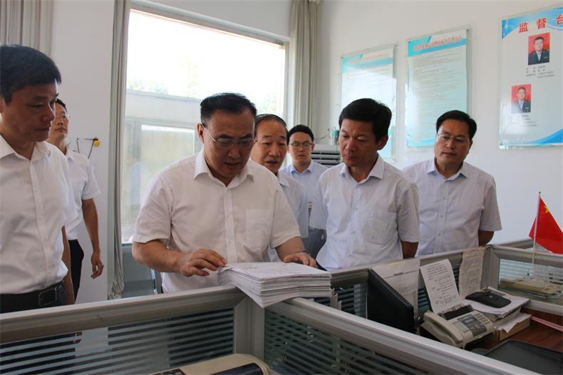 市政府副市长徐淑利来莒县调研非洲猪瘟防控及稳定生猪生产保障市场