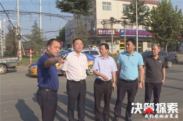 洛阳市孟津县委书记杨劭春:强化渣土车管理 打赢污染防治攻坚战