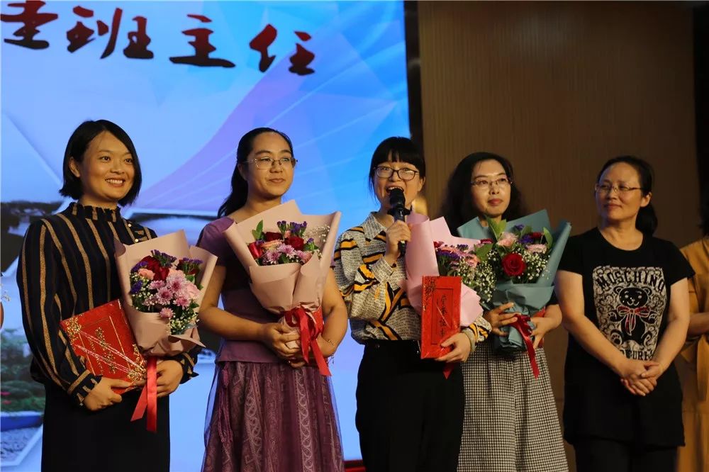 【尊师重教】区实验小学:过一种幸福完整的教育生活_师德