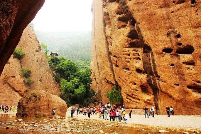 九龍山景區,靈寶峽景區景區首道門票免費的優惠政策公交車及索道不