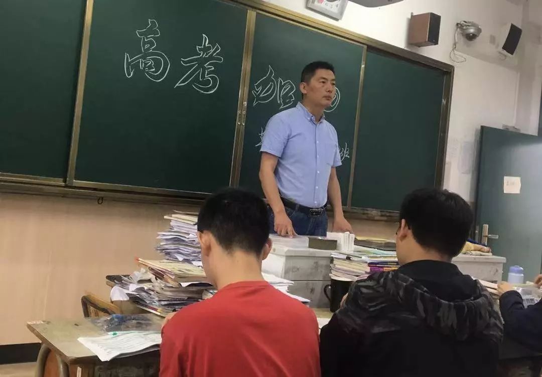 学勉中学 边锡栋只有激发学生去进行自我教育的教育才是真正的教育.