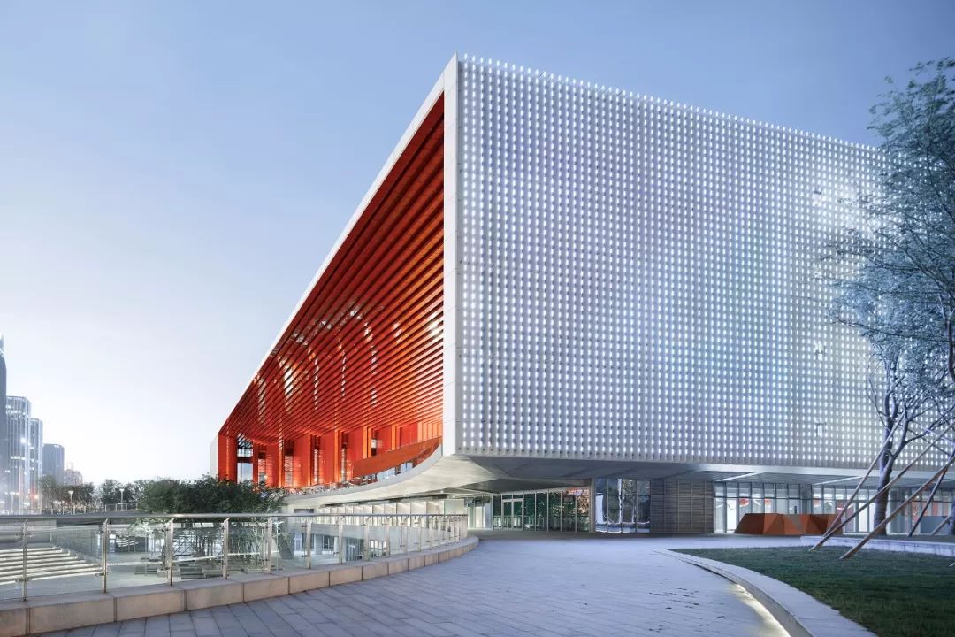市民舞台义乌市文化广场8万多平方米的集文化娱乐教育培训体育健身等