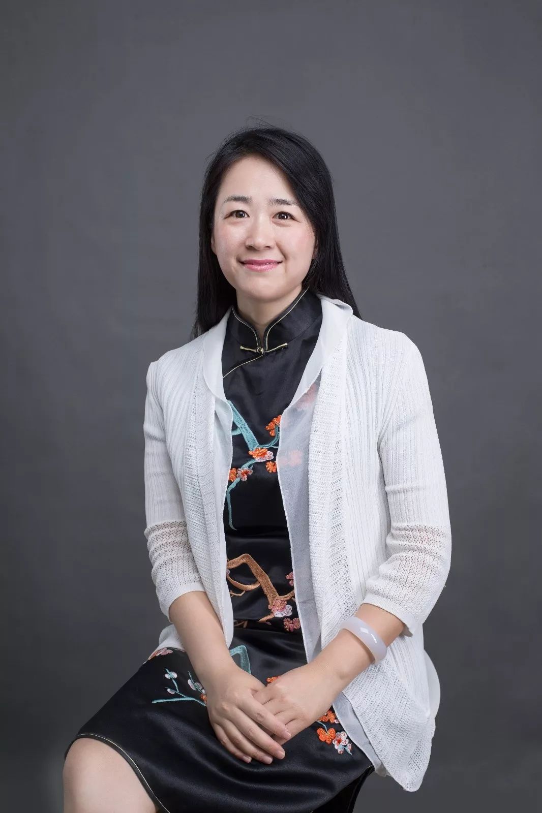 明明月入好几万,却说没钱买保险,遇到这种客户怎么谈?_张君