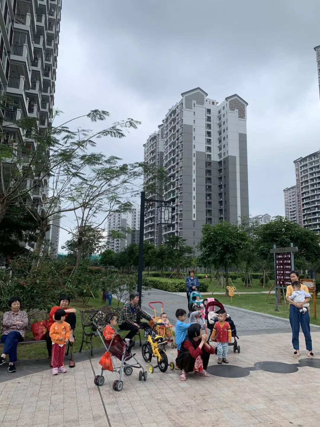 今日房源第736期新豪轩全新精装未入住带小车位