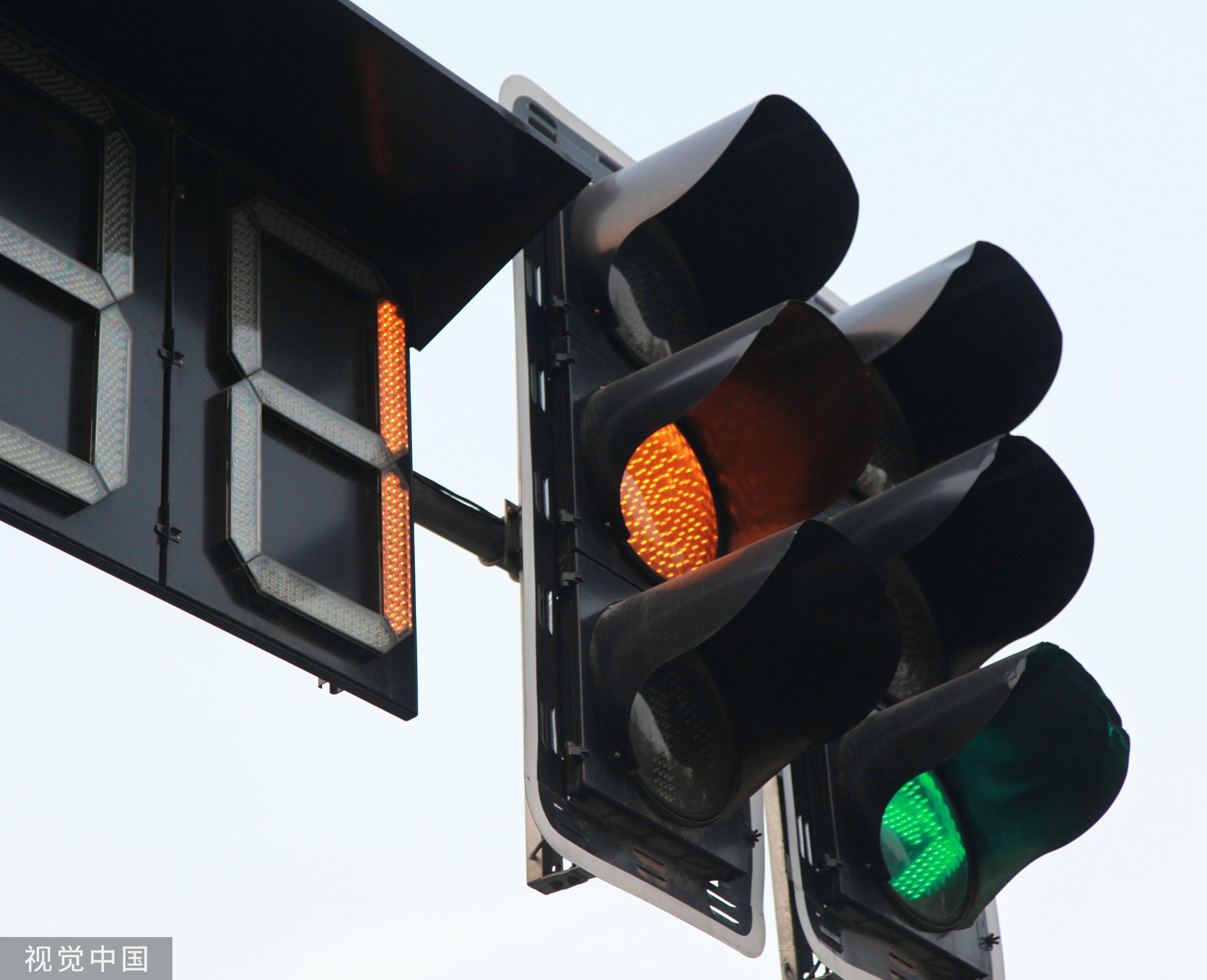 因财务造假股价连续27个跌停后st百特实控人被判刑