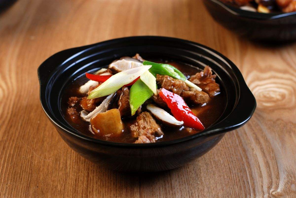 为什么这么多人选择加盟金汤嘉黄焖鸡米饭总投资少收益快口碑杰出