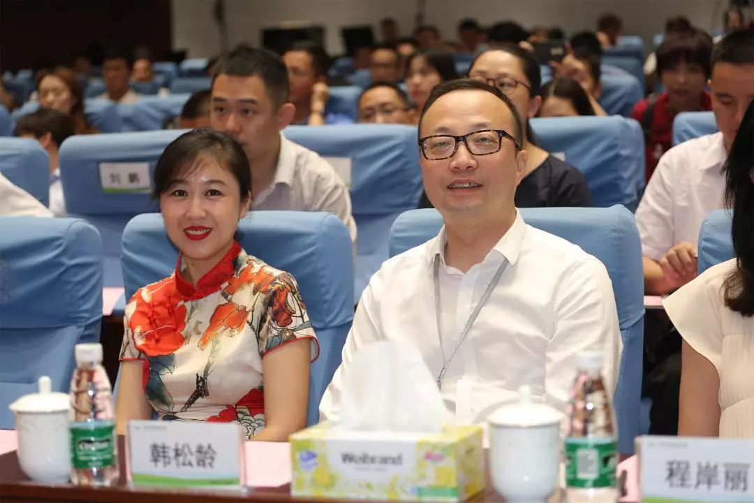 市场总监,地铁大学副校长,广州城市轨道交通培训学院院长韩松龄先生