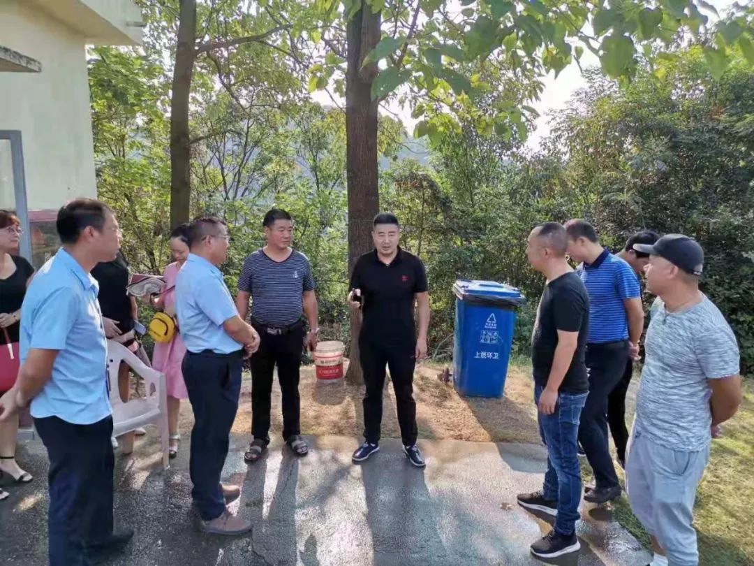市环卫处主任范建良带队赴上饶市生活垃圾卫生填埋场检查指导工作