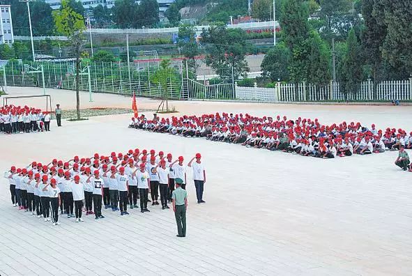 秀山民族中学图片